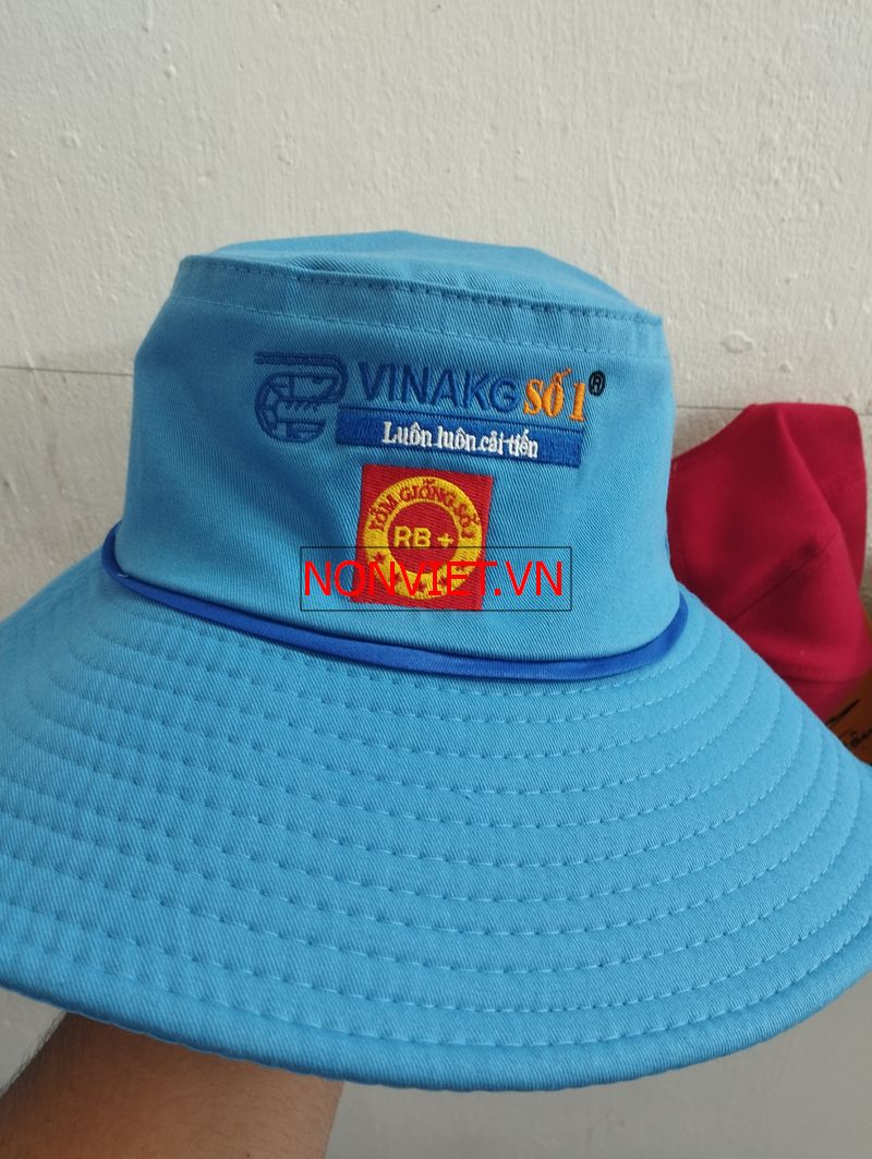 May nón tai bèo theo yêu cầu
